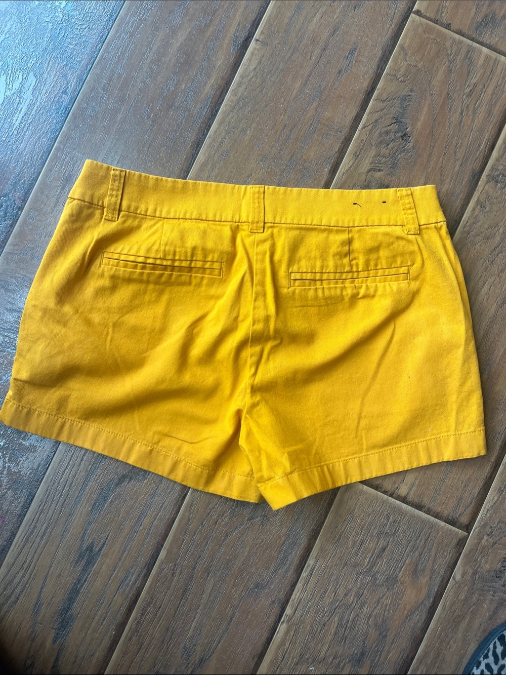 J. Crew Women's Bright Yellow High-Rise Chino Shorts - Size 4 - Picture 5 of 6